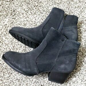 Caterpillar Suede Ankle Boot